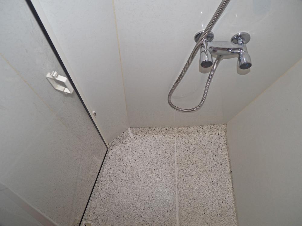 Aft cabin, Accommodation